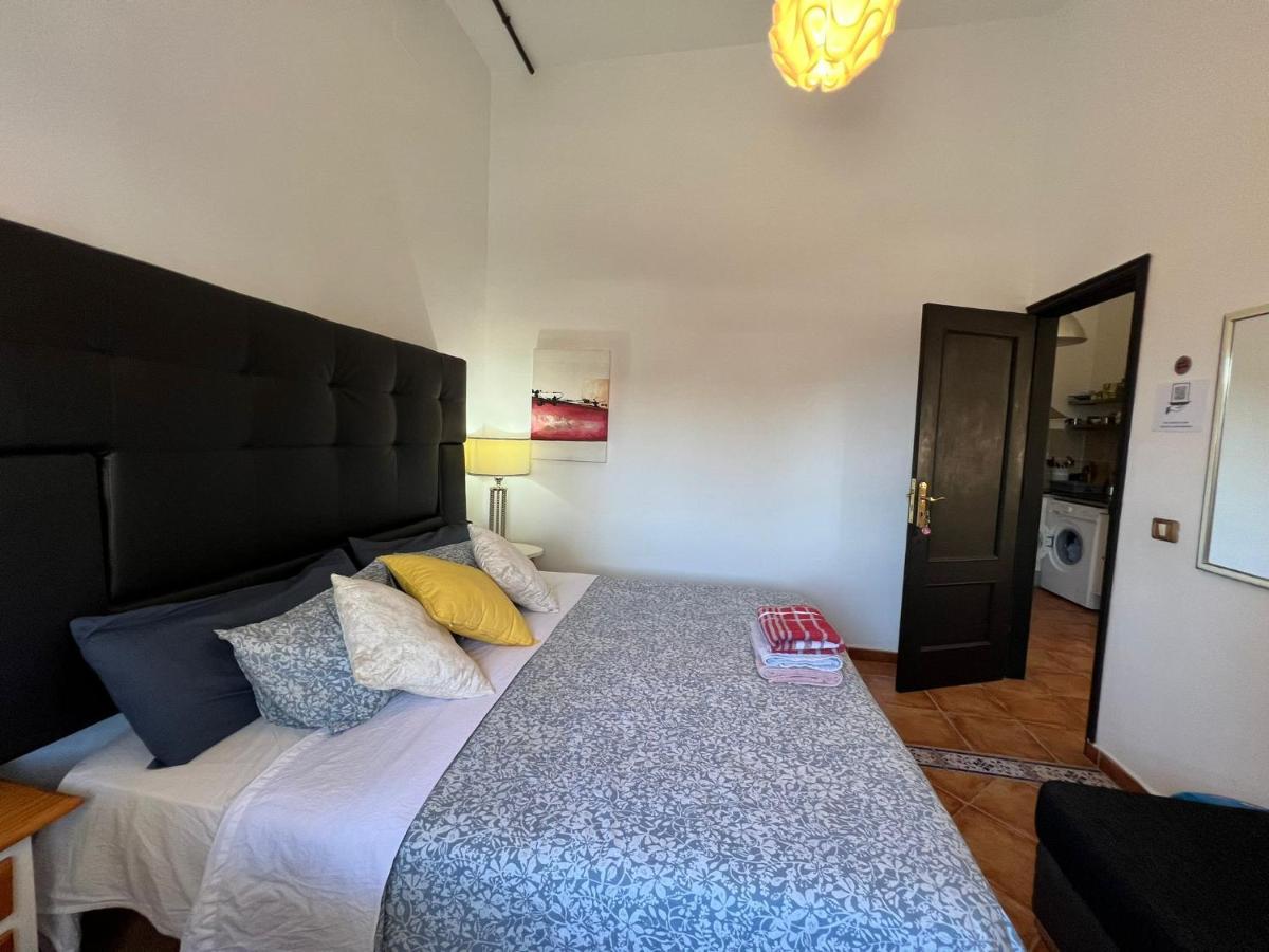 Alcamar Habitacion Privada Con Las Areas De Sala, Cocina Y Bano Que Se Comparten Cerca Al Mar! Alcala  Bagian luar foto