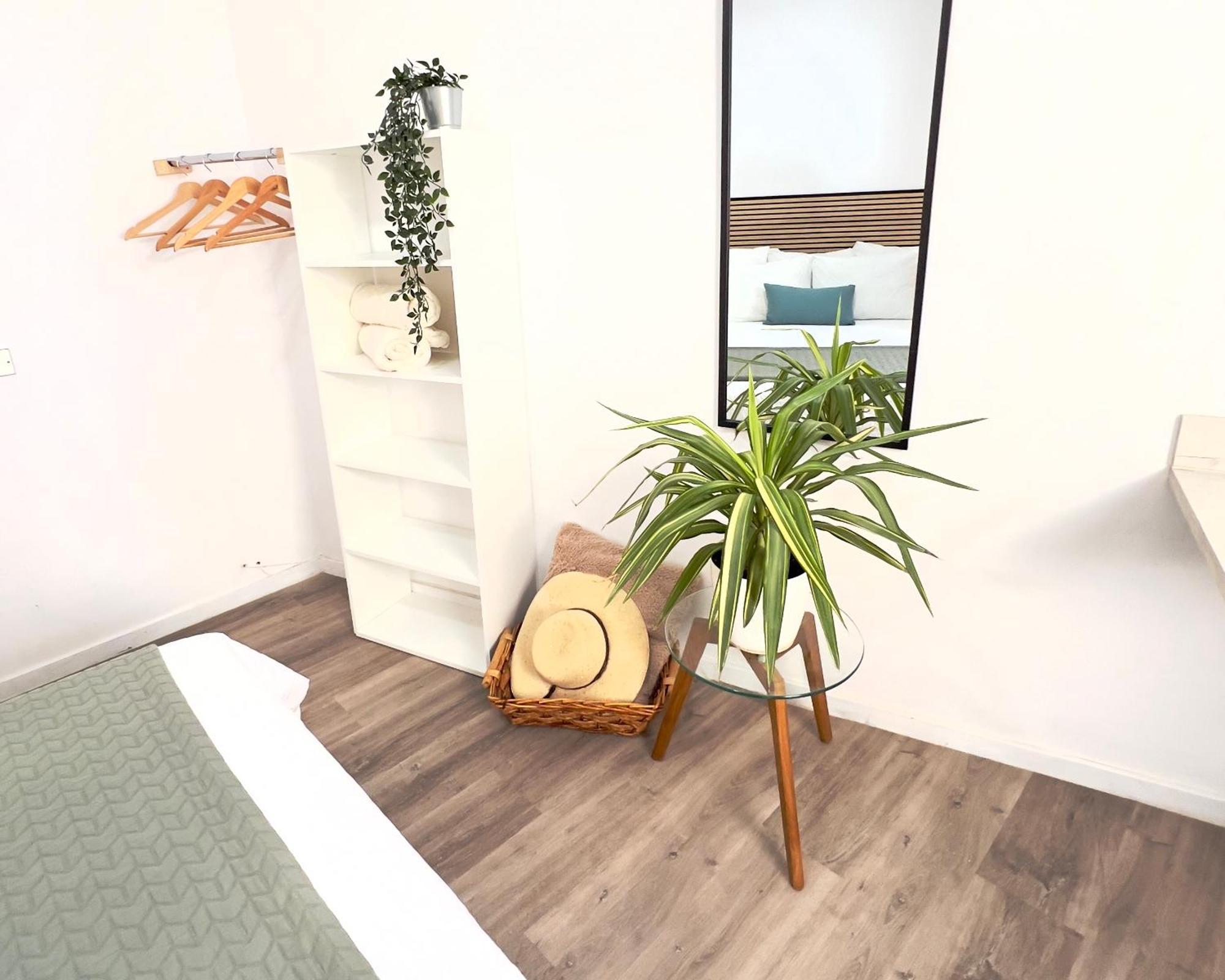 Alcamar Habitacion Privada Con Las Areas De Sala, Cocina Y Bano Que Se Comparten Cerca Al Mar! Alcala  Bagian luar foto