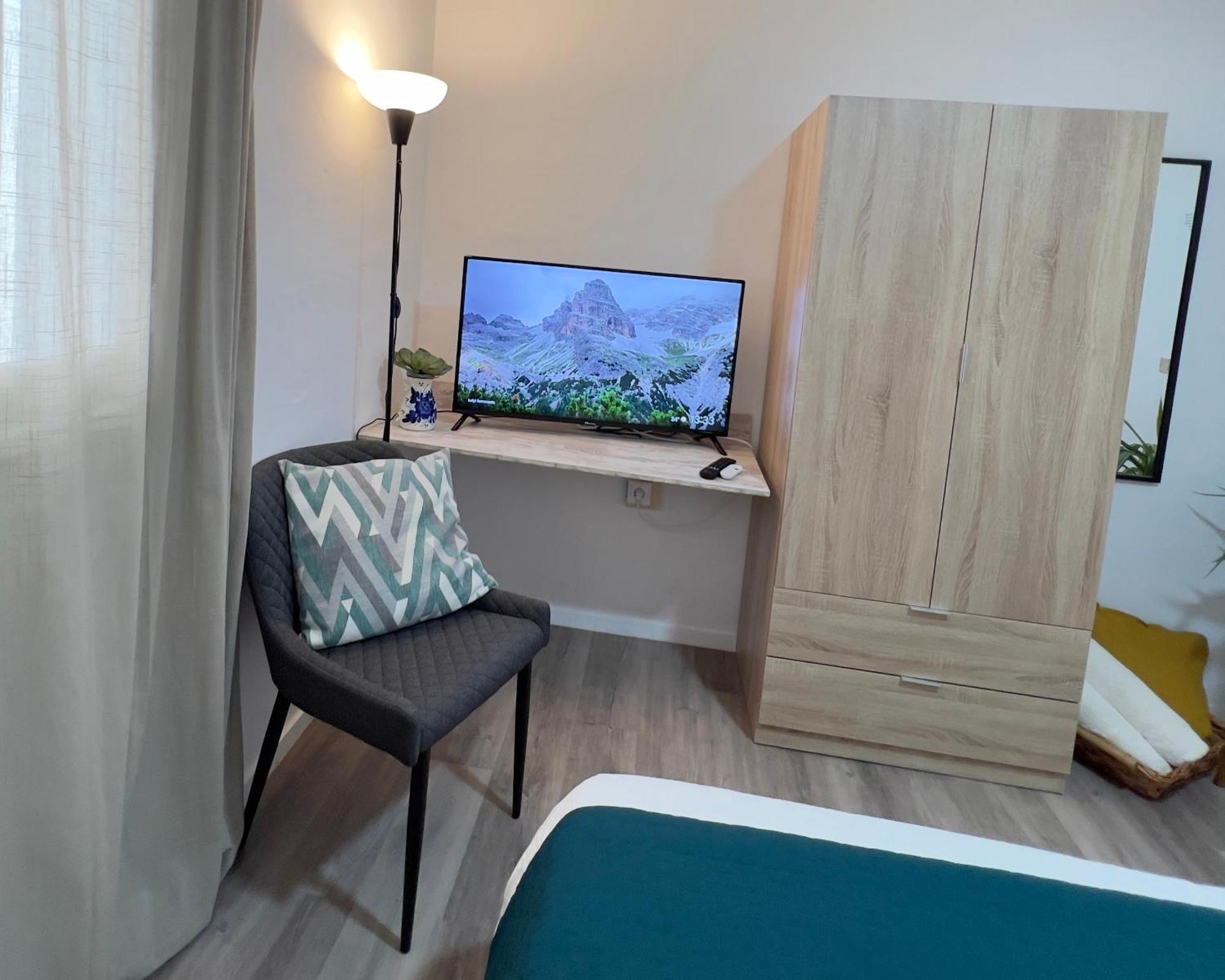 Alcamar Habitacion Privada Con Las Areas De Sala, Cocina Y Bano Que Se Comparten Cerca Al Mar! Alcala  Bagian luar foto