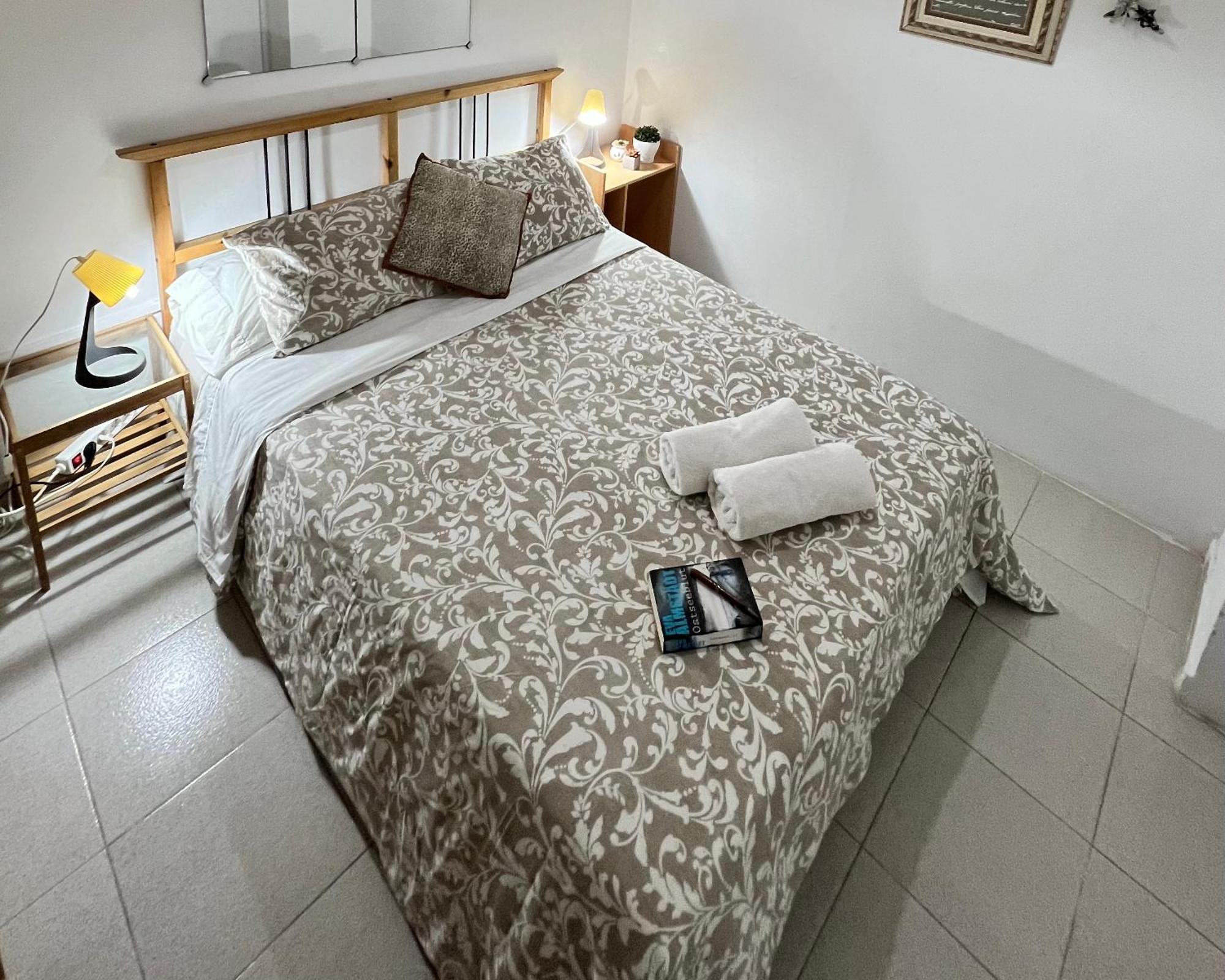 Alcamar Habitacion Privada Con Las Areas De Sala, Cocina Y Bano Que Se Comparten Cerca Al Mar! Alcala  Bagian luar foto
