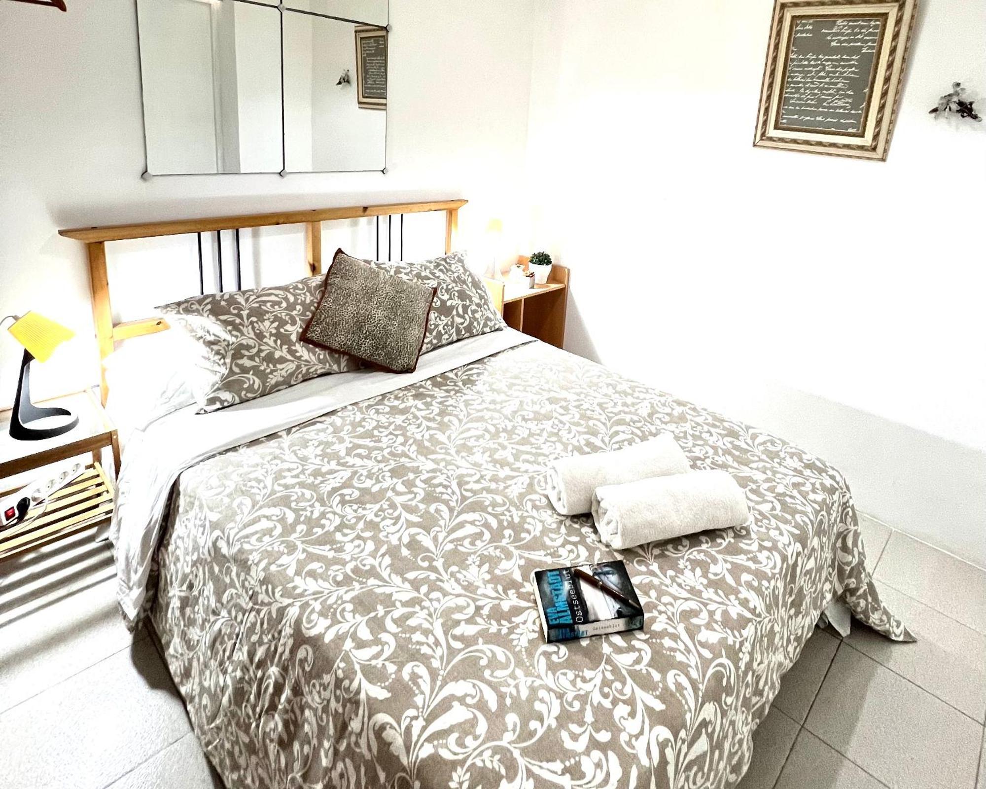 Alcamar Habitacion Privada Con Las Areas De Sala, Cocina Y Bano Que Se Comparten Cerca Al Mar! Alcala  Bagian luar foto