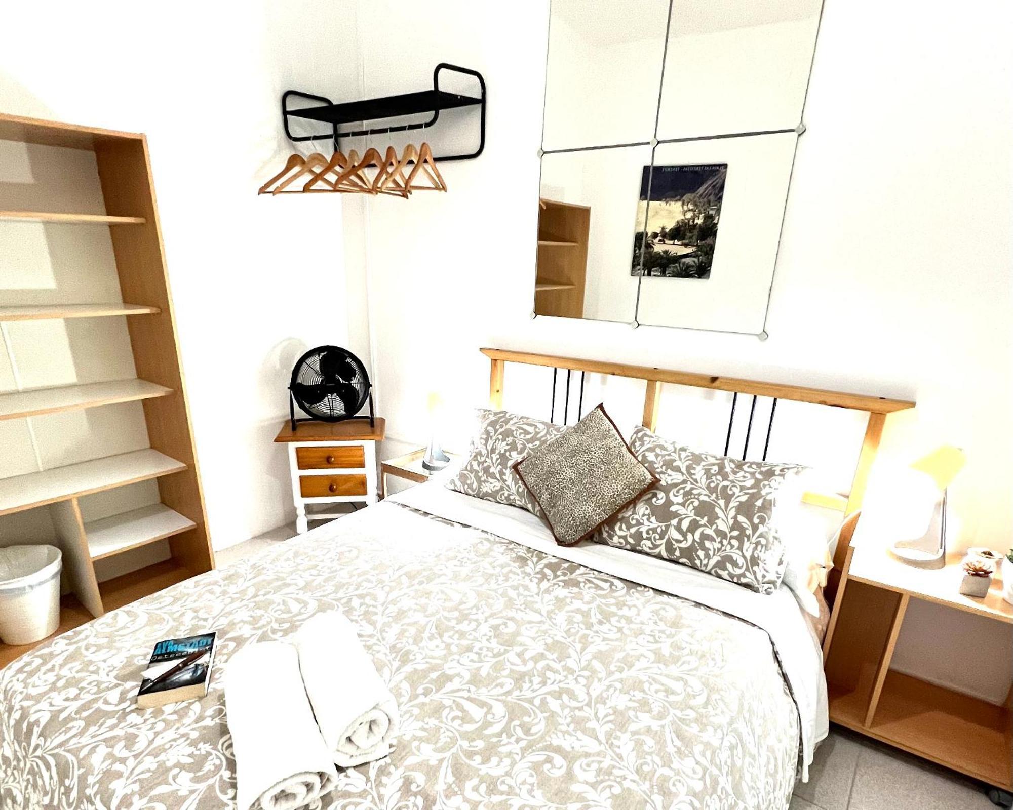 Alcamar Habitacion Privada Con Las Areas De Sala, Cocina Y Bano Que Se Comparten Cerca Al Mar! Alcala  Bagian luar foto