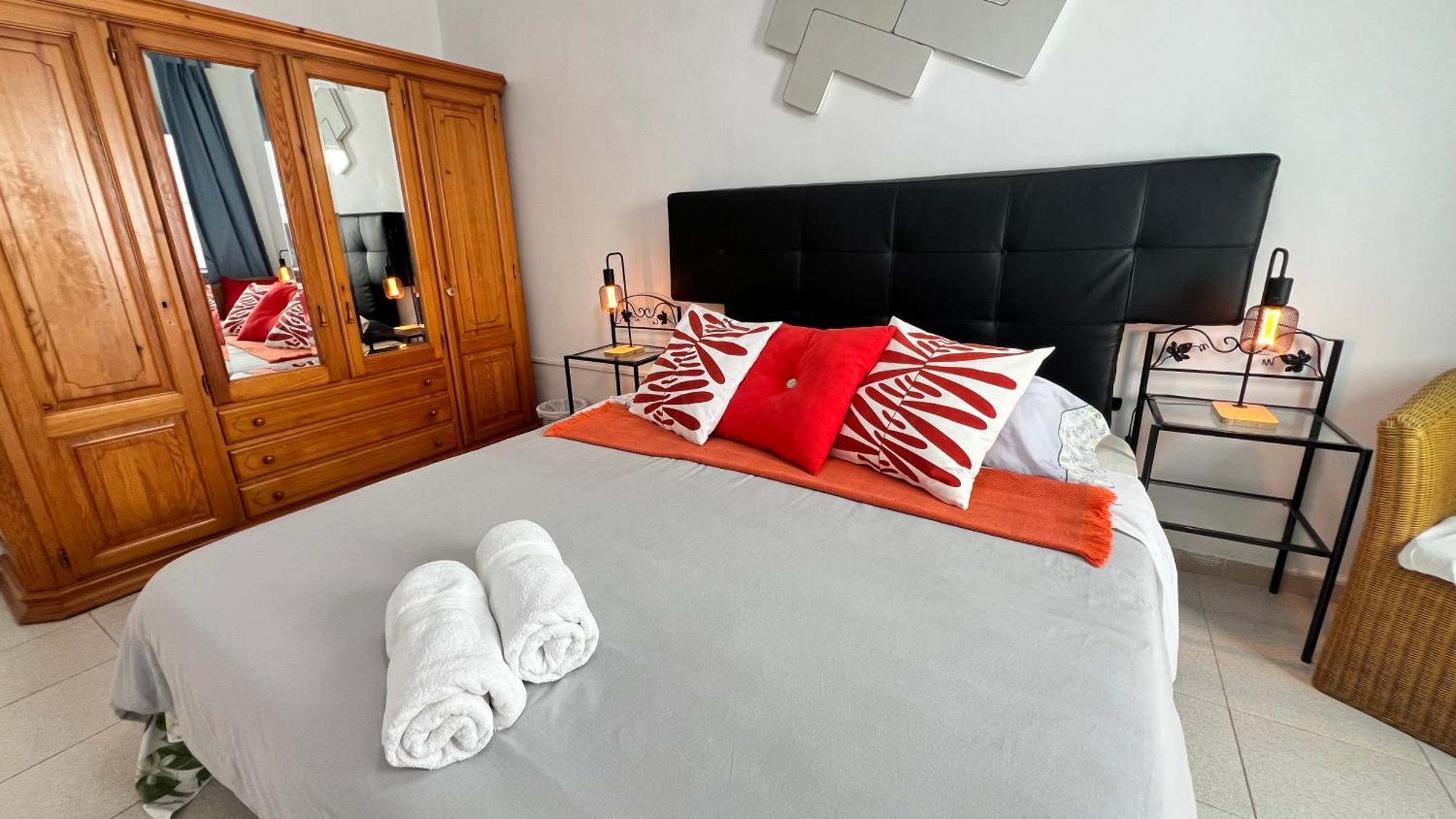 Alcamar Habitacion Privada Con Las Areas De Sala, Cocina Y Bano Que Se Comparten Cerca Al Mar! Alcala  Bagian luar foto
