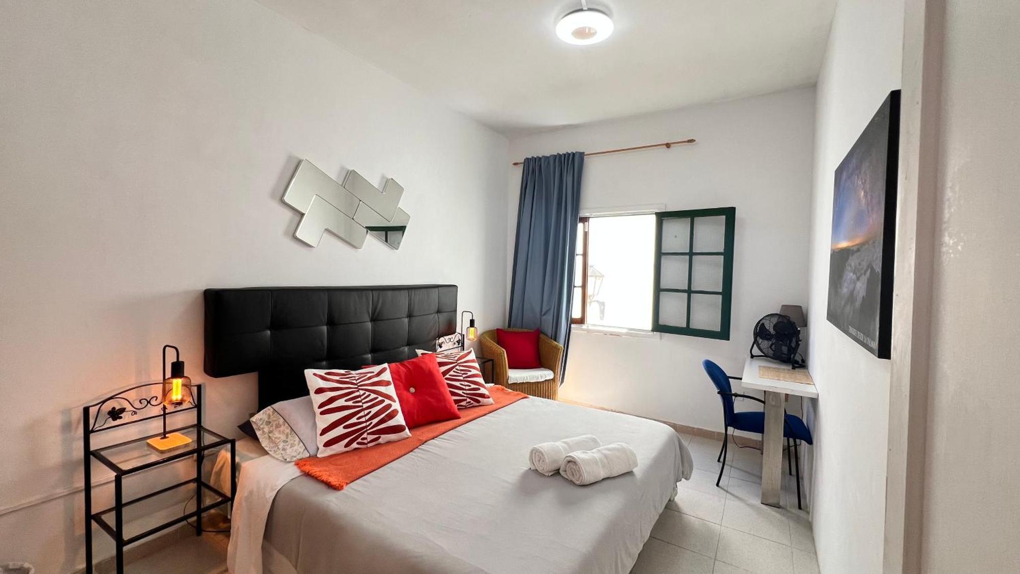 Alcamar Habitacion Privada Con Las Areas De Sala, Cocina Y Bano Que Se Comparten Cerca Al Mar! Alcala  Bagian luar foto