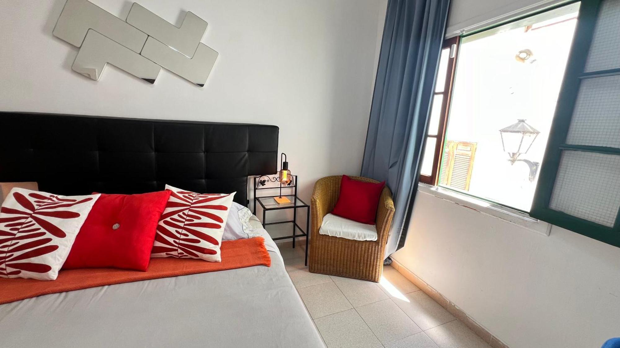 Alcamar Habitacion Privada Con Las Areas De Sala, Cocina Y Bano Que Se Comparten Cerca Al Mar! Alcala  Bagian luar foto